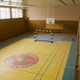 Algunas estampas de la ciudad e interior del polideportivo. Fotos: Wikipedia